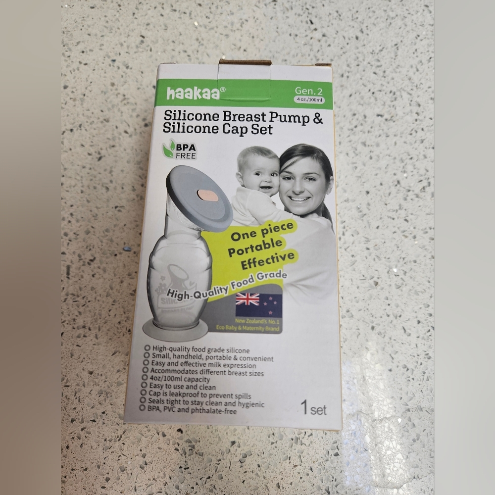 New Haakaa with Silicone Cover, 4 oz capacity
